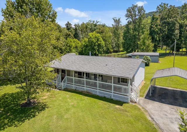 Photo 3 of Single family home for sale at 8740 Ooltewah Georgetown Rd, Ooltewah, TN 37363 | MLS# 1541326 | Listing updated on 2026-09-21
