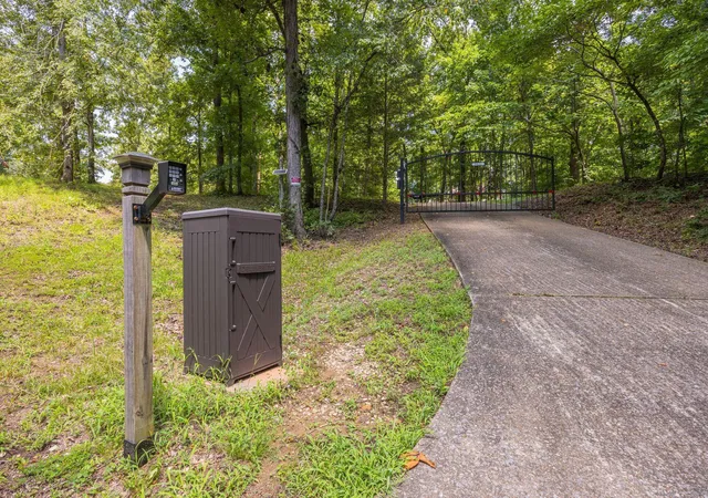 Photo 3 of Single family home for sale at 5021 Parkerson, Apison, TN 37302 | MLS# 1541296 | Listing updated on 2026-08-22