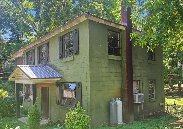 Photo 2 of Single family home for sale at 231 Claire St, Rossville, GA 30741 | MLS# 1541357 | Listing updated on 2026-09-07