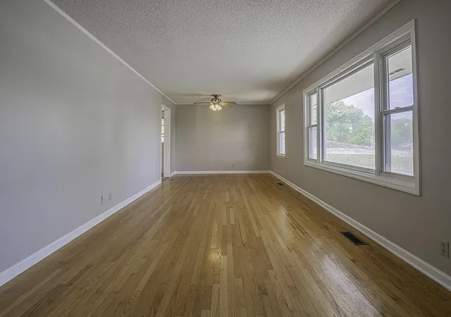 Photo 3 of Single family home for sale at 3803 Laird Ln, Chattanooga, TN 37415 | MLS# 1541368 | Listing updated on 2026-09-04