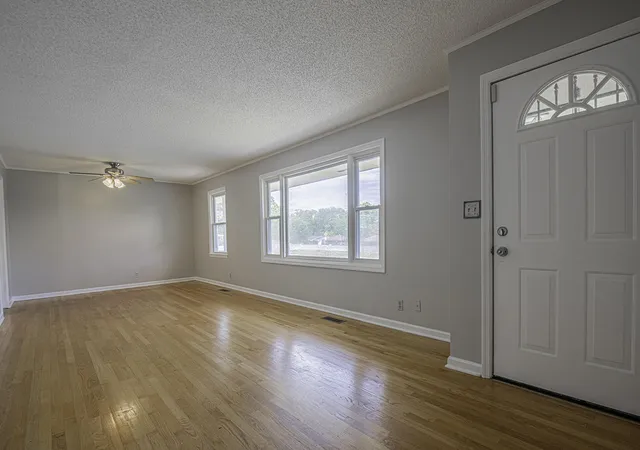 Photo 3 of Single family home for sale at 3803 Laird Ln, Chattanooga, TN 37415 | MLS# 1541368 | Listing updated on 2026-10-15