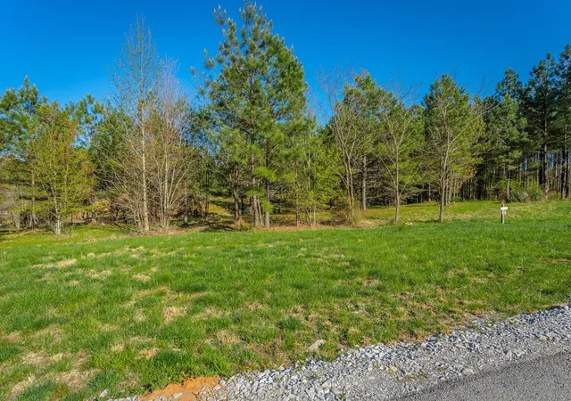 3rd image of 285 Pioneer Rd #215, Jasper, TN 37347 | MLS# 1541395