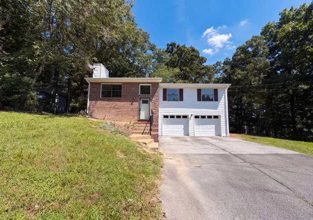 Photo 1 of Single family home for sale at 8911 Quail Run Dr, Chattanooga, TN 37421 | MLS# 1541386 | Listing updated on 2026-08-27