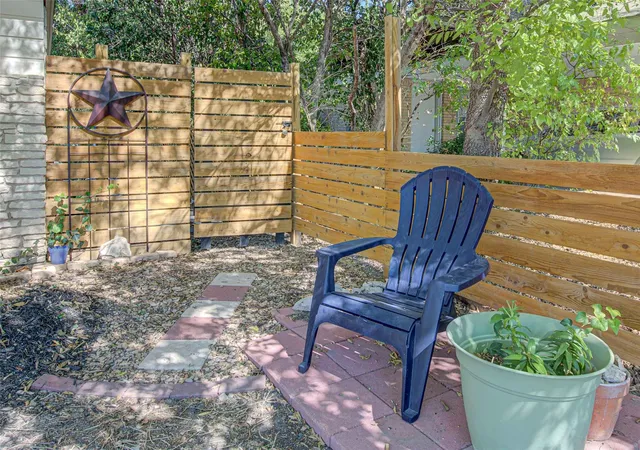 Photo 4 of Single family home for sale at 110 W Saint Johns Ave, Austin, TX 78752 | MLS# 6884614 | Listing updated on 2026-09-17