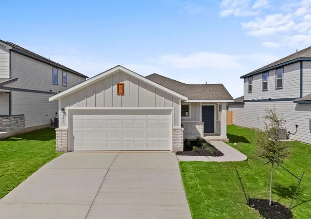 Photo 1 of Single family home for sale at 141 Hatari Trl, Jarrell, TX 76537 | MLS# 7743918 | Listing updated on 2026-10-15