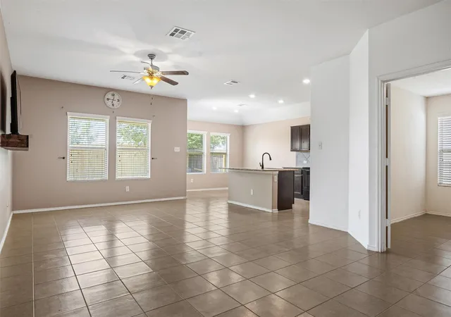 Photo 4 of Single family home for sale at 444 Druse Ln, Jarrell, TX 76537 | MLS# 2304571 | Listing updated on 2026-09-17