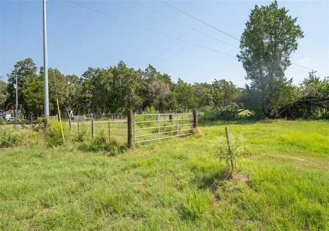 Photo 3 of Manufactured home for sale at 164 Impala Pass, Rosanky, TX 78953 | MLS# 4486930 | Listing updated on 2026-09-16