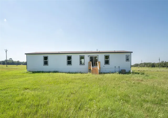 Photo 4 of Manufactured home for sale at 164 Impala Pass, Rosanky, TX 78953 | MLS# 4486930 | Listing updated on 2026-09-16