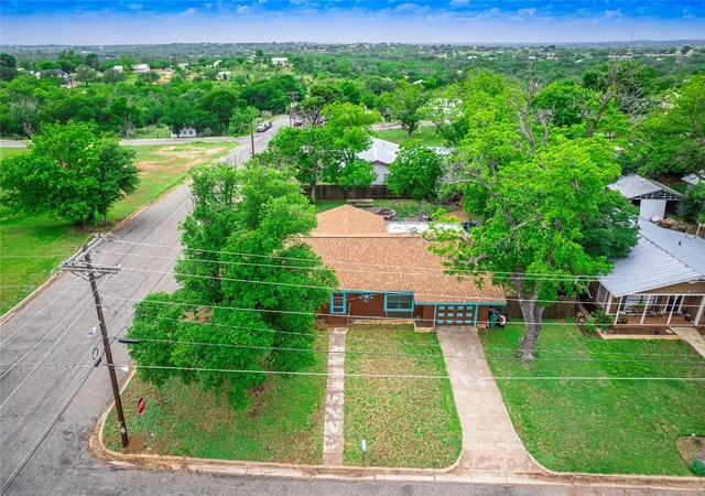 Single family home for sale at 1207 Flag St, Llano, TX 78643 | MLS# 8004439