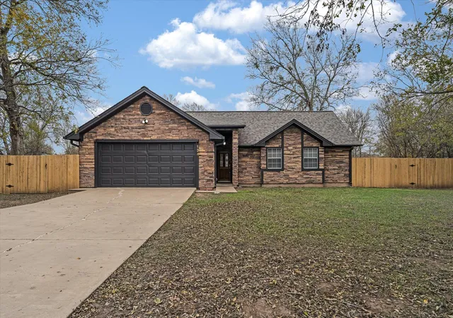 Photo 2 of Single family home for sale at 134 Laumaia Ln, Bastrop, TX 78602 | MLS# 3048547 | Listing updated on 2026-09-16