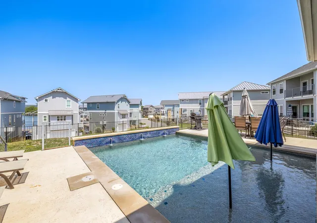 Photo 3 of Sale Pending at 128 Village View Dr, Kingsland, TX 78639 | MLS# 4868776 | Listing updated on 2026-09-16