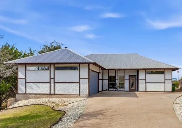 Photo 3 of Single family home for sale at 5704 Roundup Way, Lago Vista, TX 78645 | MLS# 9465032 | Listing updated on 2026-09-17