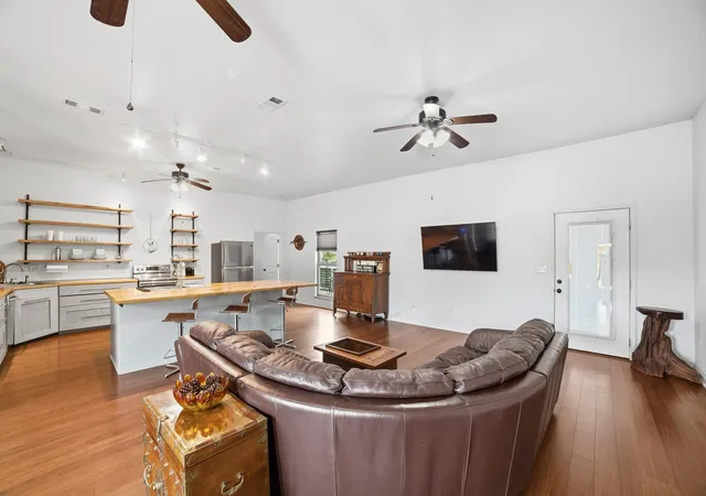 Photo 4 of Single family home for sale at 5704 Roundup Way, Lago Vista, TX 78645 | MLS# 9465032 | Listing updated on 2026-09-17