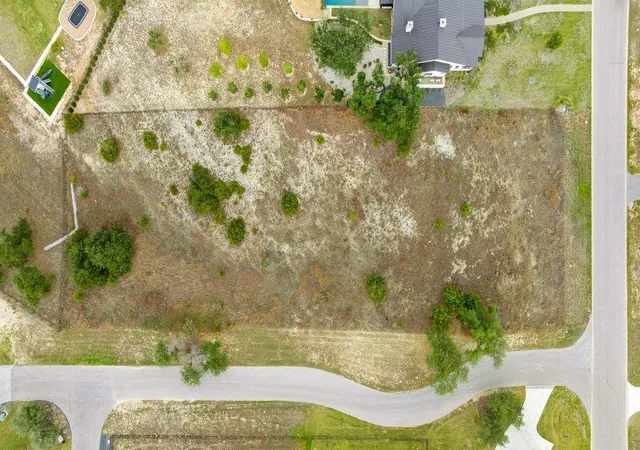Photo 4 of Land for sale at 6512 Caudill Ln, Austin, TX 78738 | MLS# 4612464 | Listing updated on 2026-09-17