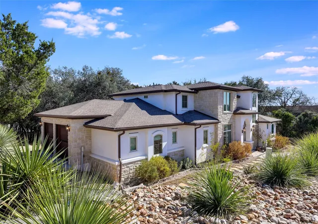 Photo 2 of Single family home for sale at 3801 Boone Dr, Lago Vista, TX 78645 | MLS# 3559346 | Listing updated on 2026-09-08