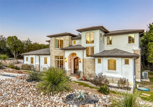 Photo 3 of Single family home for sale at 3801 Boone Dr, Lago Vista, TX 78645 | MLS# 3559346 | Listing updated on 2026-09-08