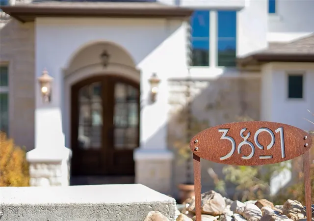 Photo 3 of Single family home for sale at 3801 Boone Dr, Lago Vista, TX 78645 | MLS# 3559346 | Listing updated on 2026-09-08