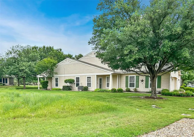 Photo 3 of Single family home for sale at 333 Portsmouth Dr, Georgetown, TX 78633 | MLS# 7242791 | Listing updated on 2026-09-16