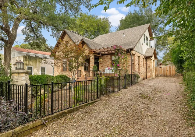 Photo 3 of Single family home for sale at 708 Sparks Ave, Austin, TX 78705 | MLS# 1982244 | Listing updated on 2026-09-09
