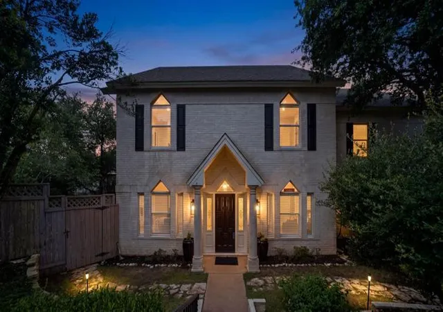 Photo 3 of Sale Pending at 9402 Bluegrass Dr, Austin, TX 78759 | MLS# 6440217 | Listing updated on 2026-10-26