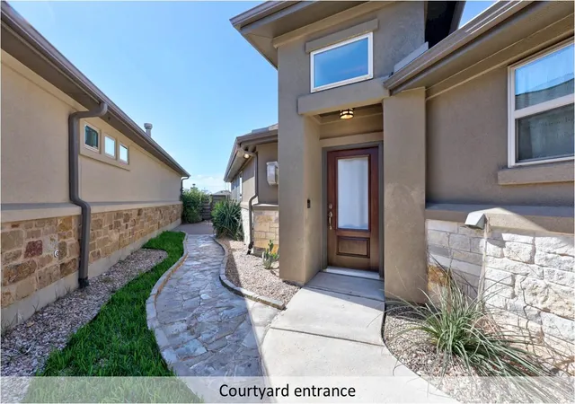 Listing Photo 3 - Condo for sale in building located at 112 Trailing Lantana Dr, Georgetown, TX 78628 - Unit #G