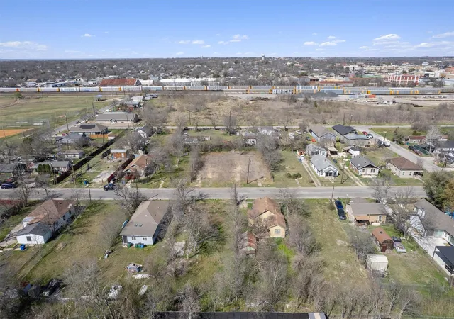 Photo 3 of Land for sale at 508 W Martin Luther King Jr Blvd, Taylor, TX 76574 | MLS# 9980466 | Listing updated on 2026-09-24