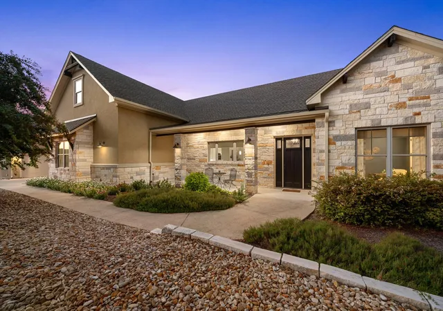 Photo 1 of Single family home for sale at 1001 La Cantera, Leander, TX 78641 | MLS# 7896212 | Listing updated on 2026-10-22