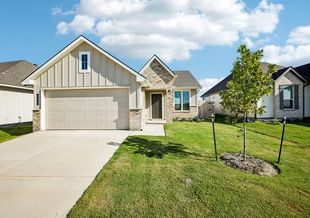 Photo 1 of Single family home for sale at 228 Gus Loop, Georgetown, TX 78626 | MLS# 3913478 | Listing updated on 2026-10-16