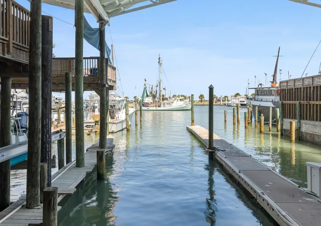 Photo 4 of Sale Pending at 318 W Cotter Ave #2, Port Aransas, TX 78373 | MLS# 4658301 | Listing updated on 2026-10-06