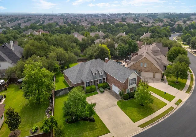 Photo 1 of Single family home for sale at 4013 Harvey Penick Dr, Round Rock, TX 78664 | MLS# 9318775 | Listing updated on 2026-09-25