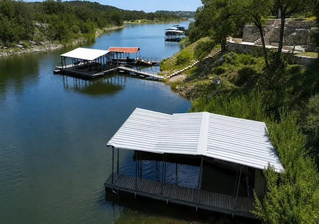 Photo 2 of Single family home for sale at 20100 Siesta Shrs Dr, Spicewood, TX 78669 | MLS# 4461405 | Listing updated on 2026-09-08