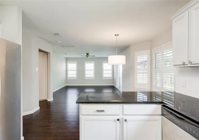 Photo 4 of Single family home for sale at 5660 Wagon Train Rd, Austin, TX 78749 | MLS# 5009406 | Listing updated on 2026-09-18