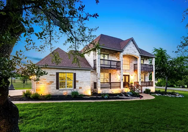 Photo 2 of Single family home for sale at 600 Lake Side Cv, Georgetown, TX 78628 | MLS# 1340656 | Listing updated on 2026-09-26