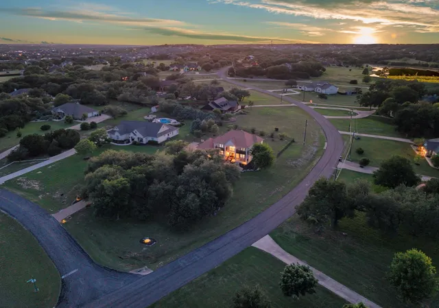 Photo 3 of Single family home for sale at 600 Lake Side Cv, Georgetown, TX 78628 | MLS# 1340656 | Listing updated on 2026-09-26