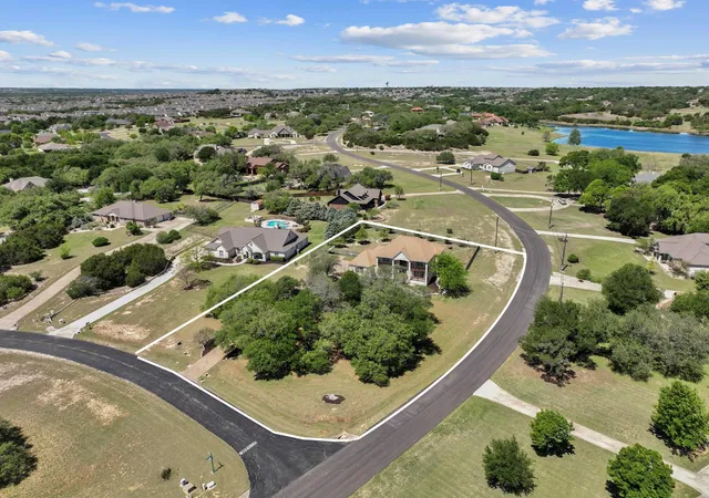 Photo 4 of Single family home for sale at 600 Lake Side Cv, Georgetown, TX 78628 | MLS# 1340656 | Listing updated on 2026-09-26