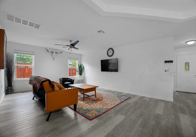 Photo 3 of Single family home for sale at 7625 Cayenne Ln, Austin, TX 78741 | MLS# 7193537 | Listing updated on 2026-09-08