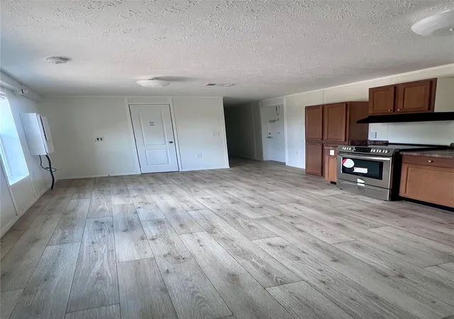 Photo 3 of Manufactured home for sale at 121 Kiowa Dr, Smithville, TX 78957 | MLS# 4938192 | Listing updated on 2026-09-16