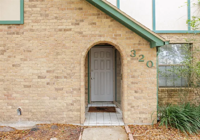 Photo 2 of Single family home for sale at 320 Long Pointe Dr, Portland, TX 78374 | MLS# 2324221 | Listing updated on 2026-09-30