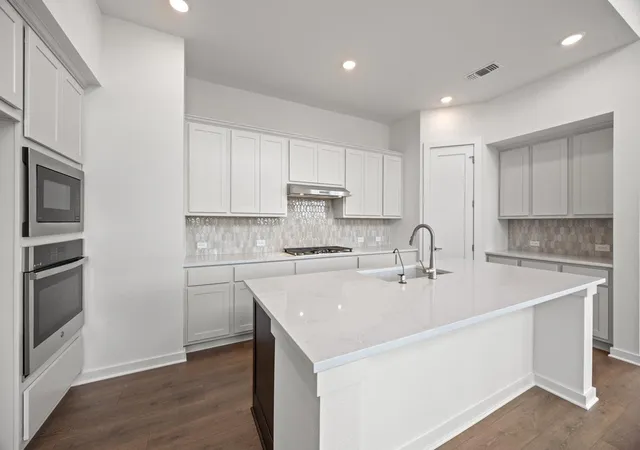 Photo 2 of Single family home for sale at 520 High Summit Dr, Georgetown, TX 78628 | MLS# 1362196 | Listing updated on 2026-09-17