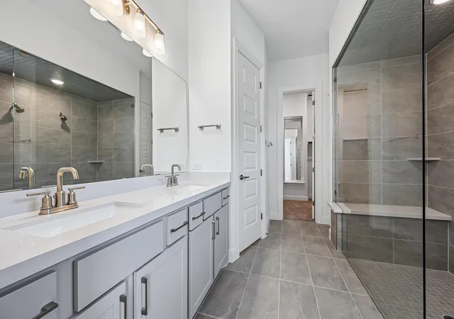 Photo 4 of Single family home for sale at 129 Royal Fern Rd, Hutto, TX 78634 | MLS# 1506106 | Listing updated on 2026-09-16