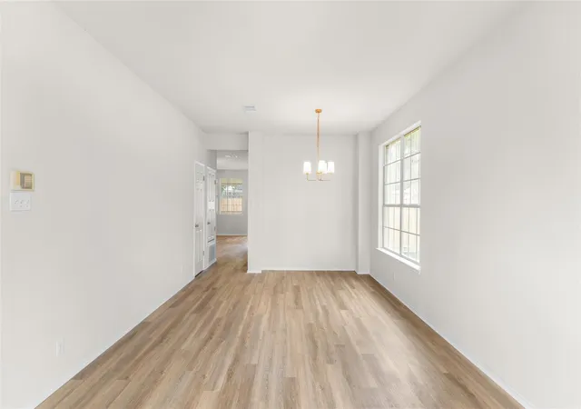 Photo 4 of Single family home for sale at 412 Tamara Dr, Georgetown, TX 78628 | MLS# 8716249 | Listing updated on 2026-10-07