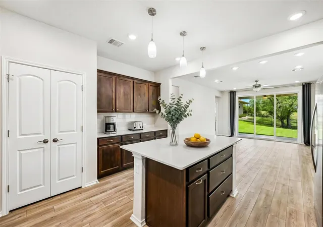 Photo 3 of Single family home for sale at 401 Yorktown St, Georgetown, TX 78633 | MLS# 1540749 | Listing updated on 2026-10-28