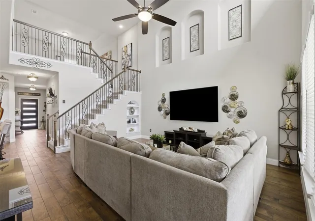 Photo 4 of Single family home for sale at 483 Algaroba Loop, Buda, TX 78610 | MLS# 3997450 | Listing updated on 2026-09-09