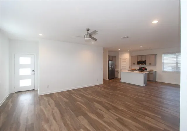 Photo 4 of Single family home for sale at 100 Centuryplant Rd, Leander, TX 78641 | MLS# 3889465 | Listing updated on 2026-10-09