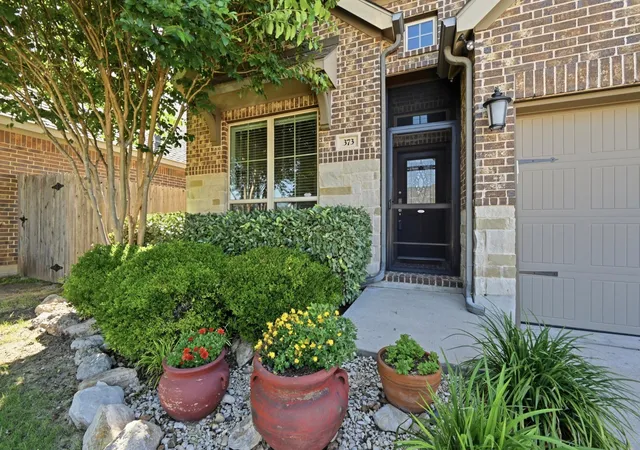 Photo 3 of Single family home for sale at 373 Lacey Oak Loop, San Marcos, TX 78666 | MLS# 9438489 | Listing updated on 2026-09-16