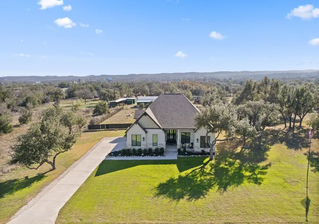 Photo 1 of Single family home for sale at 225 Spicewood Trails Dr, Spicewood, TX 78669 | MLS# 2590975 | Listing updated on 2026-09-17