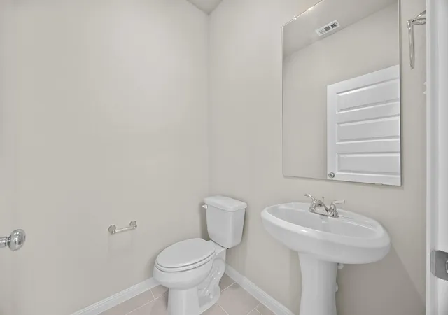 Photo 4 of Single family home for sale at 206 Hornet St, Elgin, TX 78621 | MLS# 5995884 | Listing updated on 2026-10-10