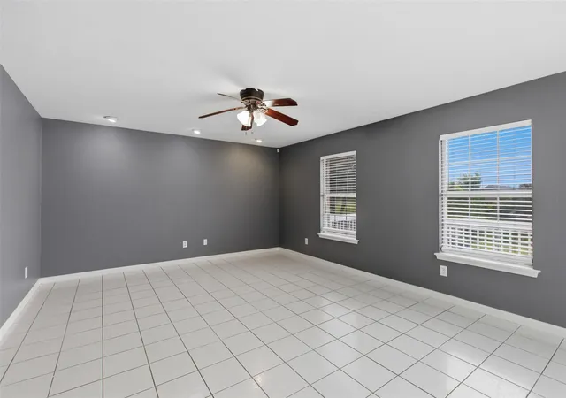 Photo 4 of Single family home for sale at 115 Clarks Grv Ln, Hutto, TX 78634 | MLS# 3553369 | Listing updated on 2026-10-27