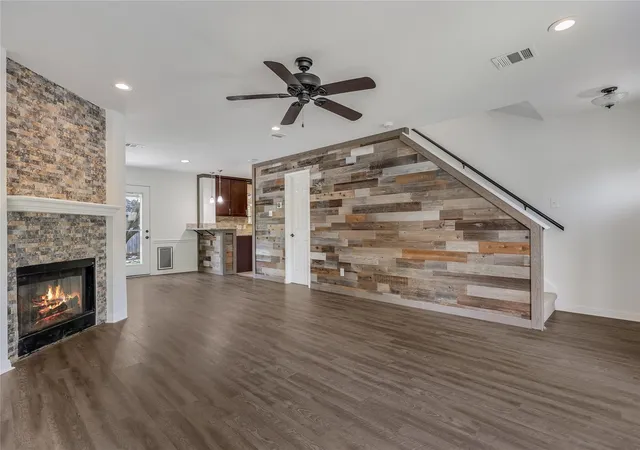 Photo 4 of Single family home for sale at 2424 Roundabout Ln, Round Rock, TX 78664 | MLS# 4705578 | Listing updated on 2026-09-08