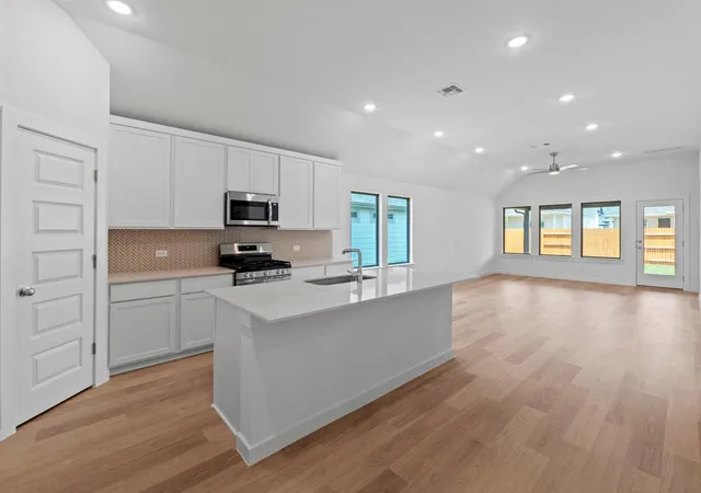 Photo 4 of Single family home for sale at 111 Malibu, Hutto, TX 78634 | MLS# 8221489 | Listing updated on 2026-10-10